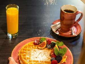 thumbnail: Breakfast area