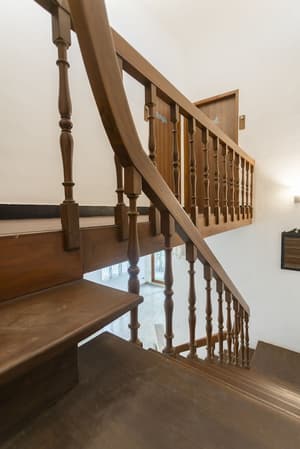 thumbnail: Staircase