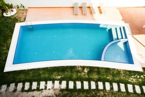 thumbnail: Front of property