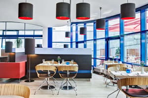 thumbnail: Restaurant