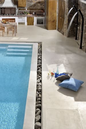 thumbnail: Pool