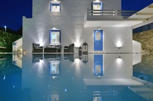 thumbnail: Outdoor pool