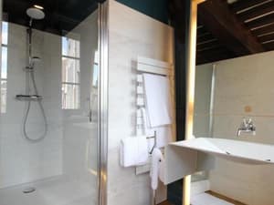 thumbnail: 03b2826f39cf595d4e388fb0a6a3d370.jpg