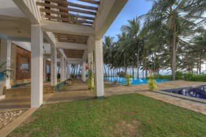 thumbnail: Outdoor pool