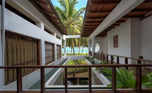 thumbnail: Interior entrance