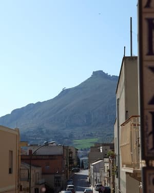 thumbnail: Mountain view