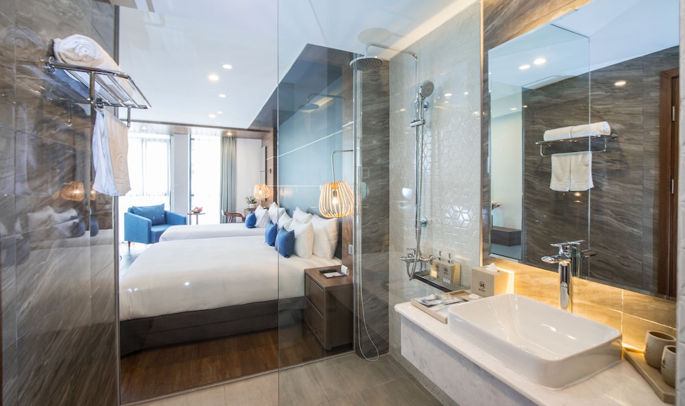 Bathroom shower
