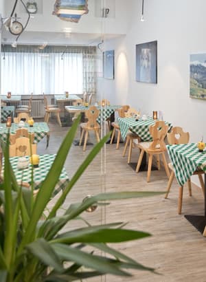 thumbnail: Breakfast area