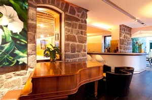 thumbnail: Interior