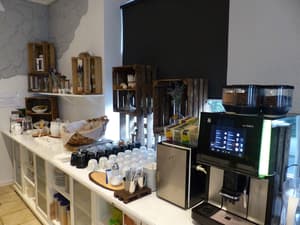 thumbnail: Breakfast area