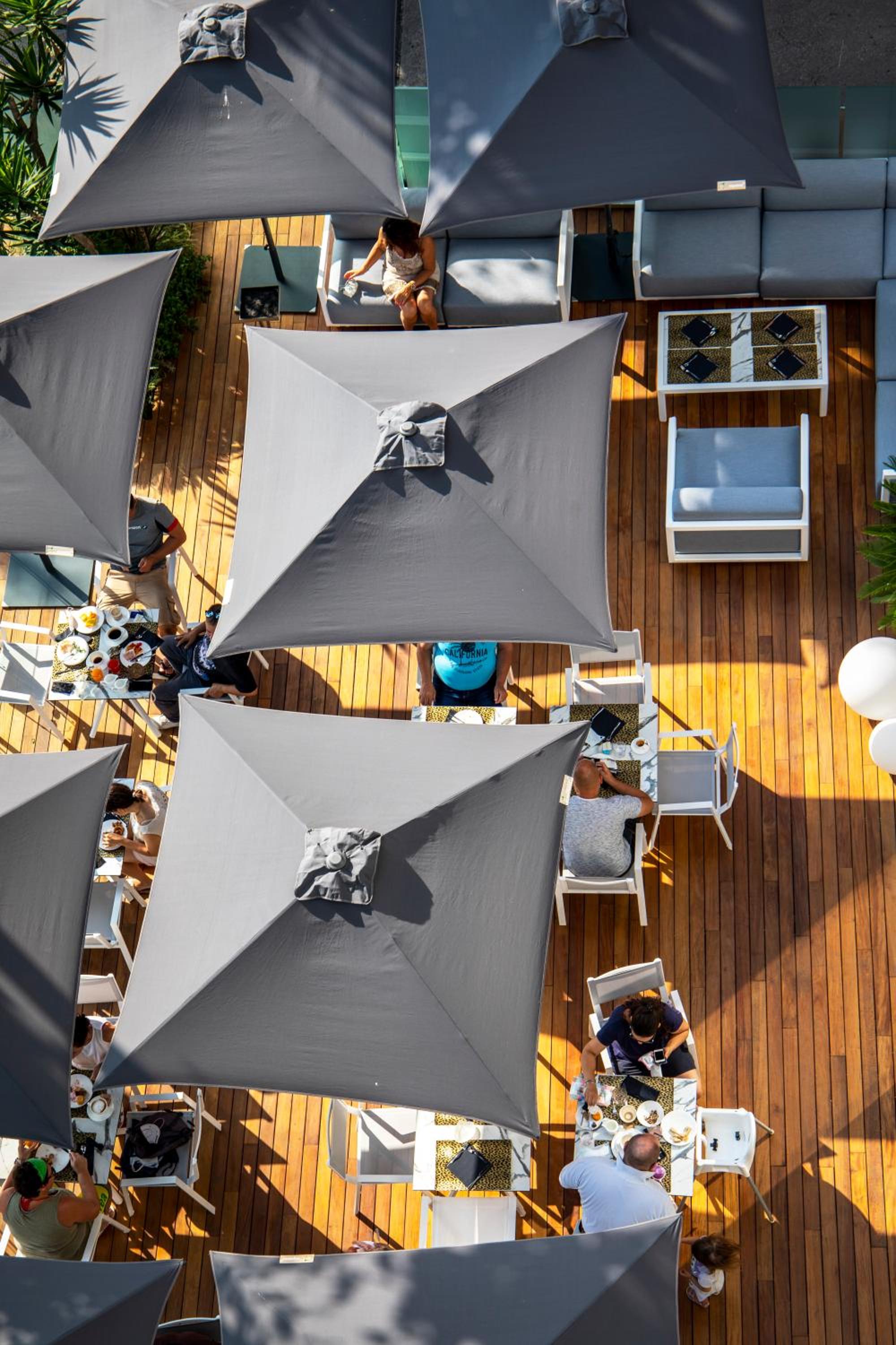 Restaurant-cafeteria