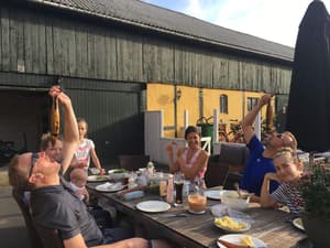 thumbnail: Primary image