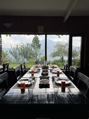 thumbnail: Dining