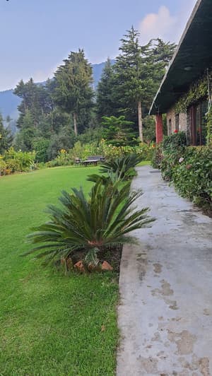 thumbnail: Front of property