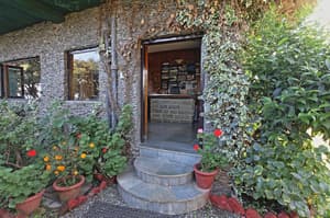 thumbnail: Property entrance