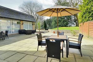 thumbnail: Terrace/patio