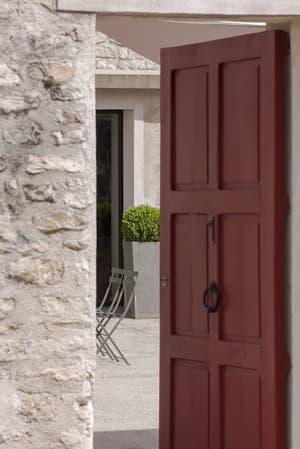 thumbnail: Property entrance