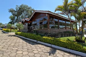 thumbnail: Exterior