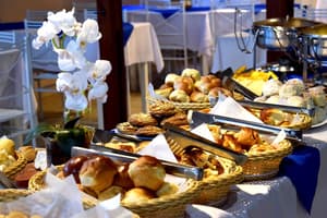 thumbnail: Breakfast area