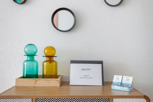 thumbnail: Interior detail