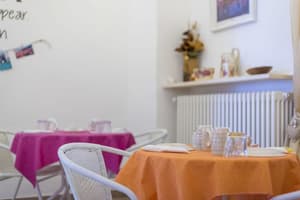 thumbnail: Breakfast area