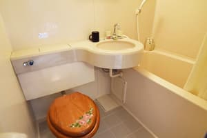 thumbnail: Bathroom
