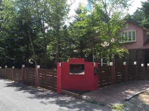 thumbnail: Front of property