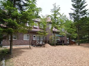 thumbnail: Property grounds