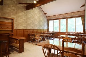 thumbnail: Breakfast area
