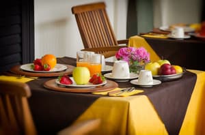 thumbnail: Breakfast area