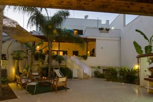 thumbnail: Courtyard
