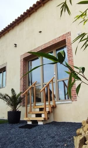 thumbnail: Exterior