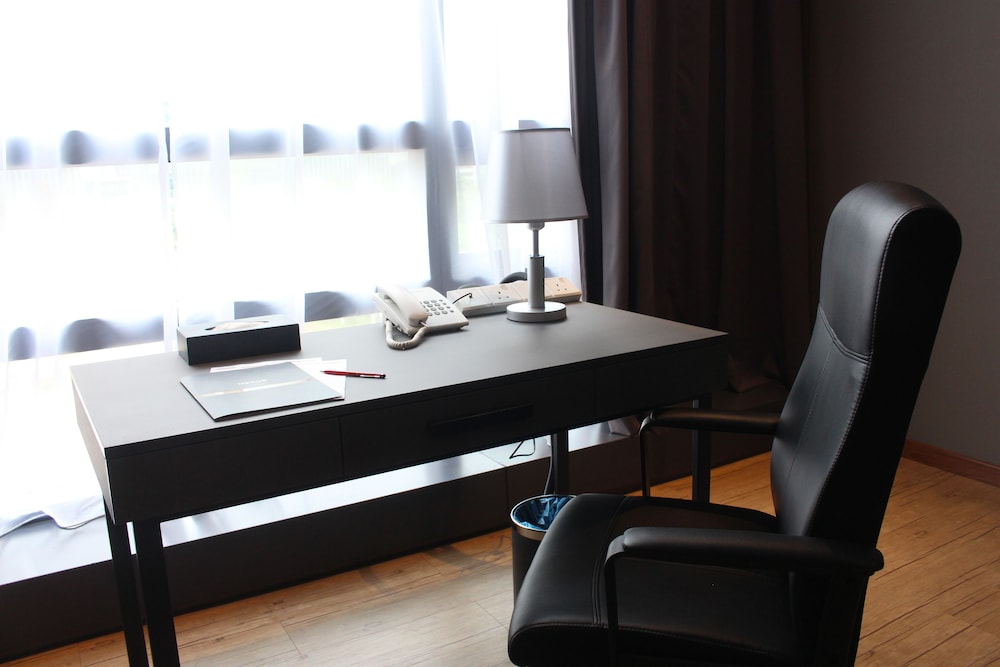 In-room business center