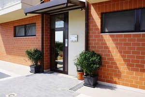 thumbnail: Exterior