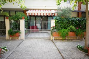 thumbnail: Property entrance