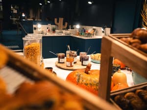thumbnail: Breakfast area