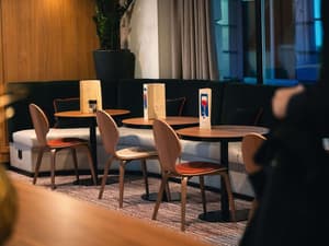 thumbnail: Restaurant