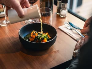 thumbnail: Restaurant