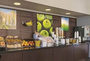 thumbnail: Breakfast area