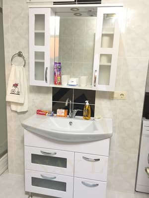 thumbnail: Bathroom sink