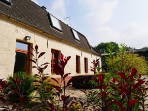 thumbnail: Exterior