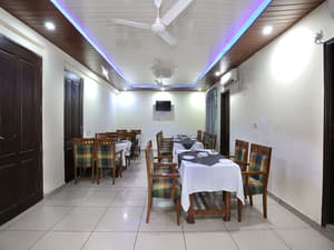 thumbnail: Breakfast area