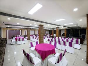 thumbnail: Reception hall