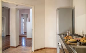 thumbnail: Interior detail