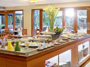 thumbnail: Restaurant