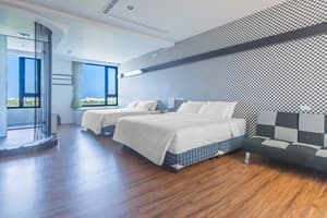 thumbnail: Room