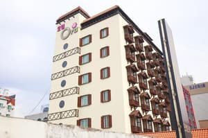 thumbnail: Exterior