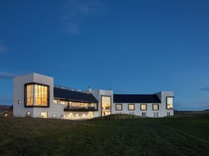 thumbnail: Exterior detail