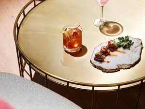 thumbnail: Bar (on property)