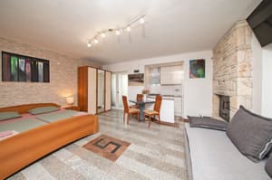 thumbnail: Living area